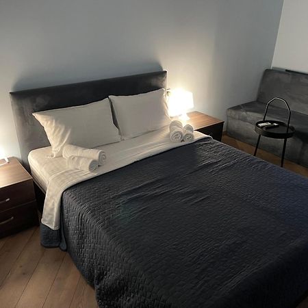 Yerevan Downtown Luxe Apartment Екстериор снимка