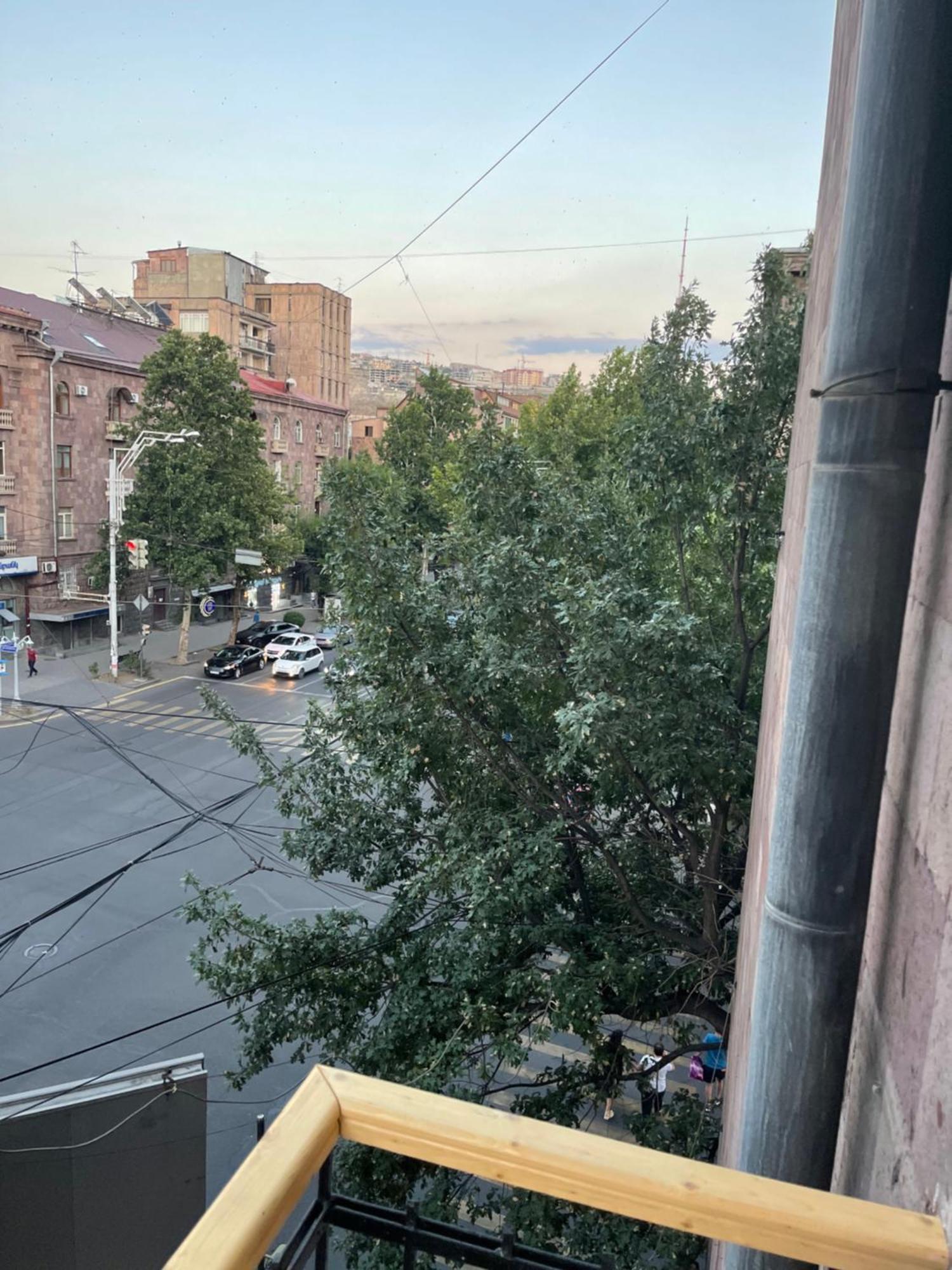 Yerevan Downtown Luxe Apartment Екстериор снимка